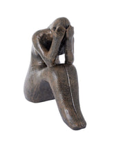 Escultura Mulher em Barro